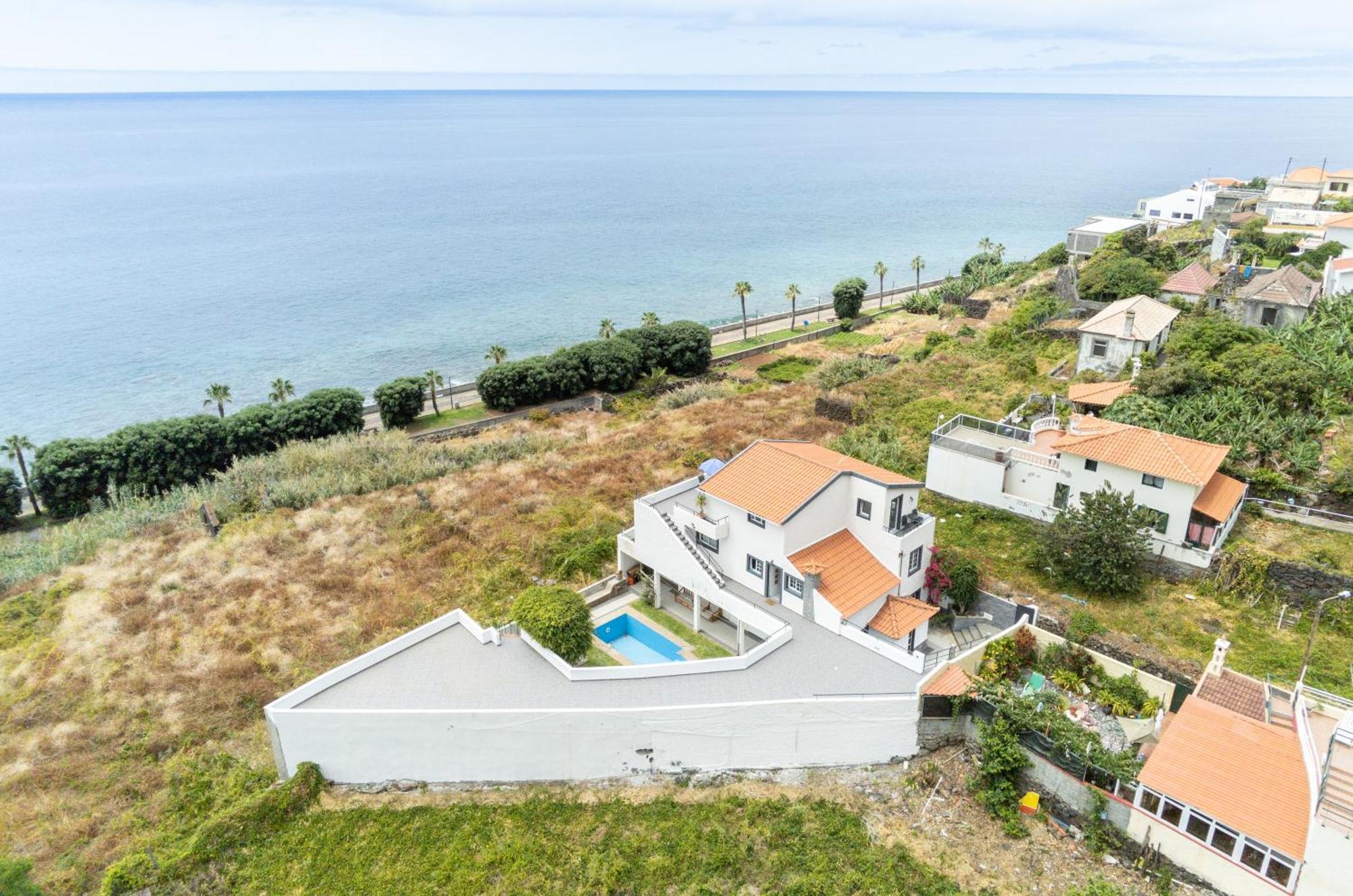Apartment Esterinha's Ocean By Galmi *