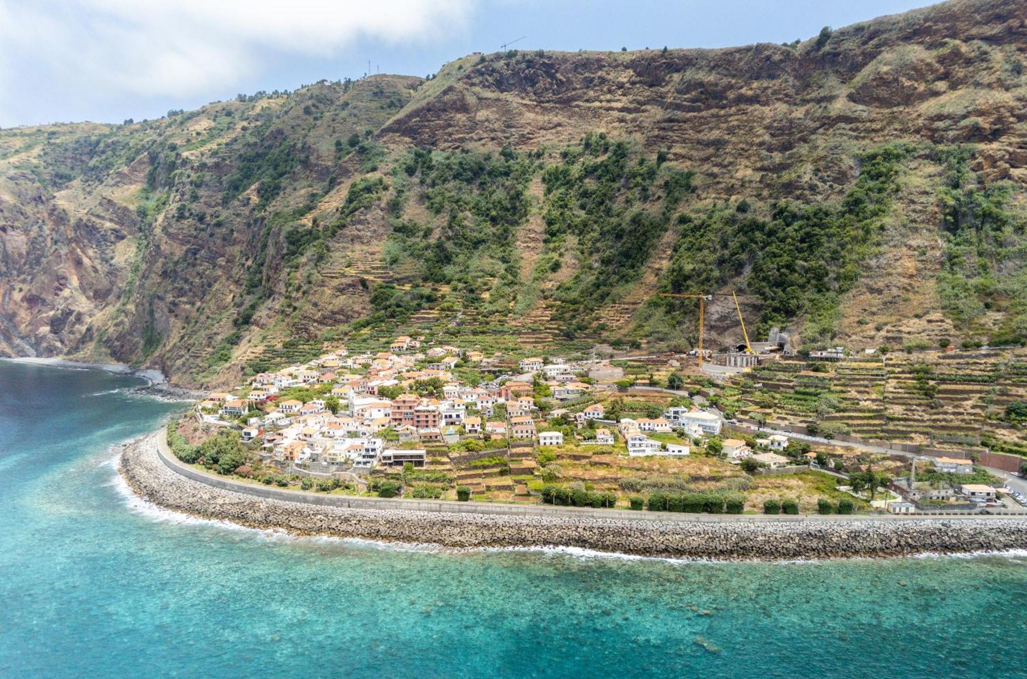 Esterinha's Ocean By Galmi